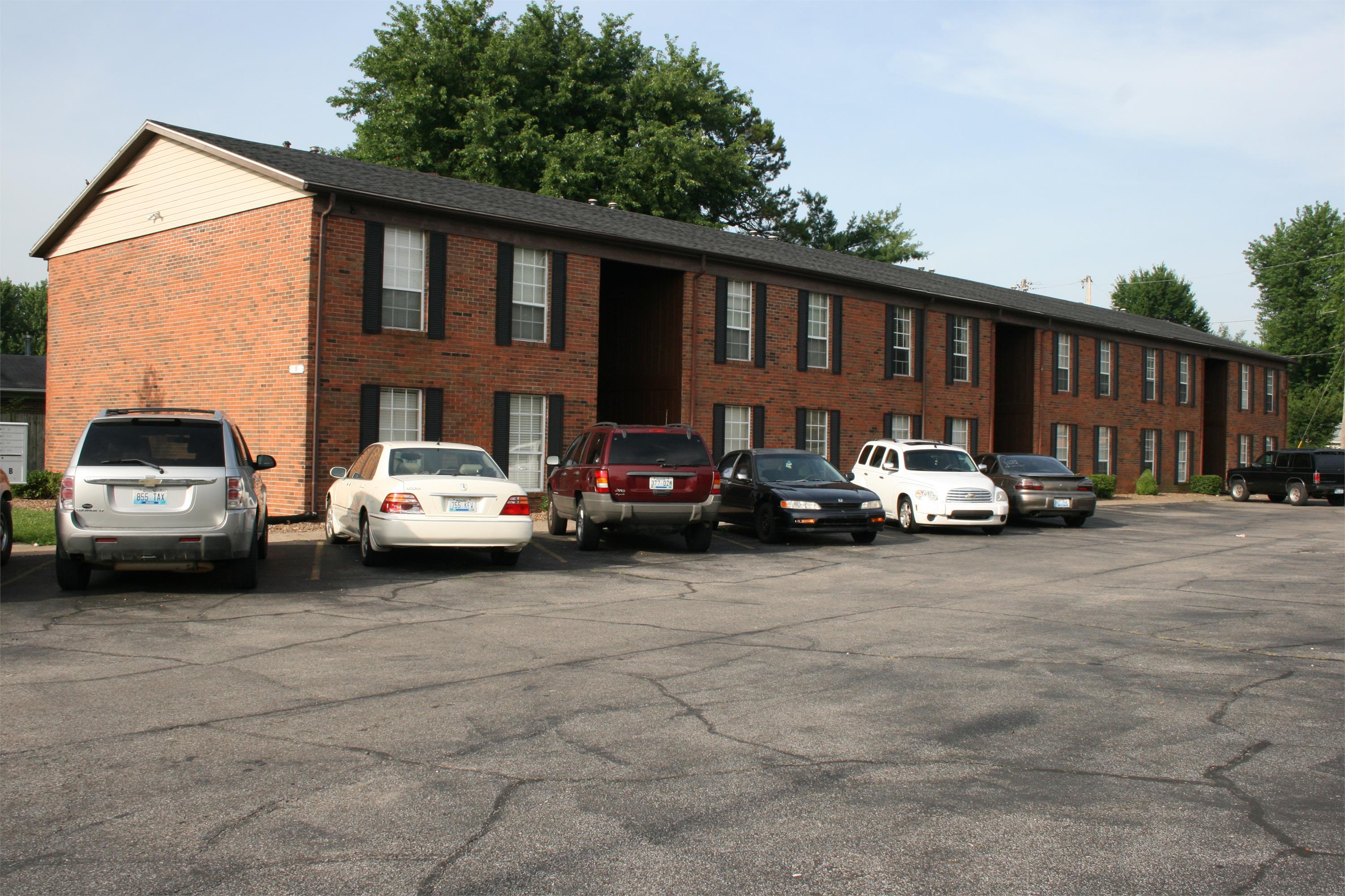 2100 Tamarack Road - 08B